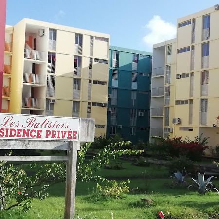 Ferienwohnung La Belle Rose Des Iles Les Abymes Exterior foto